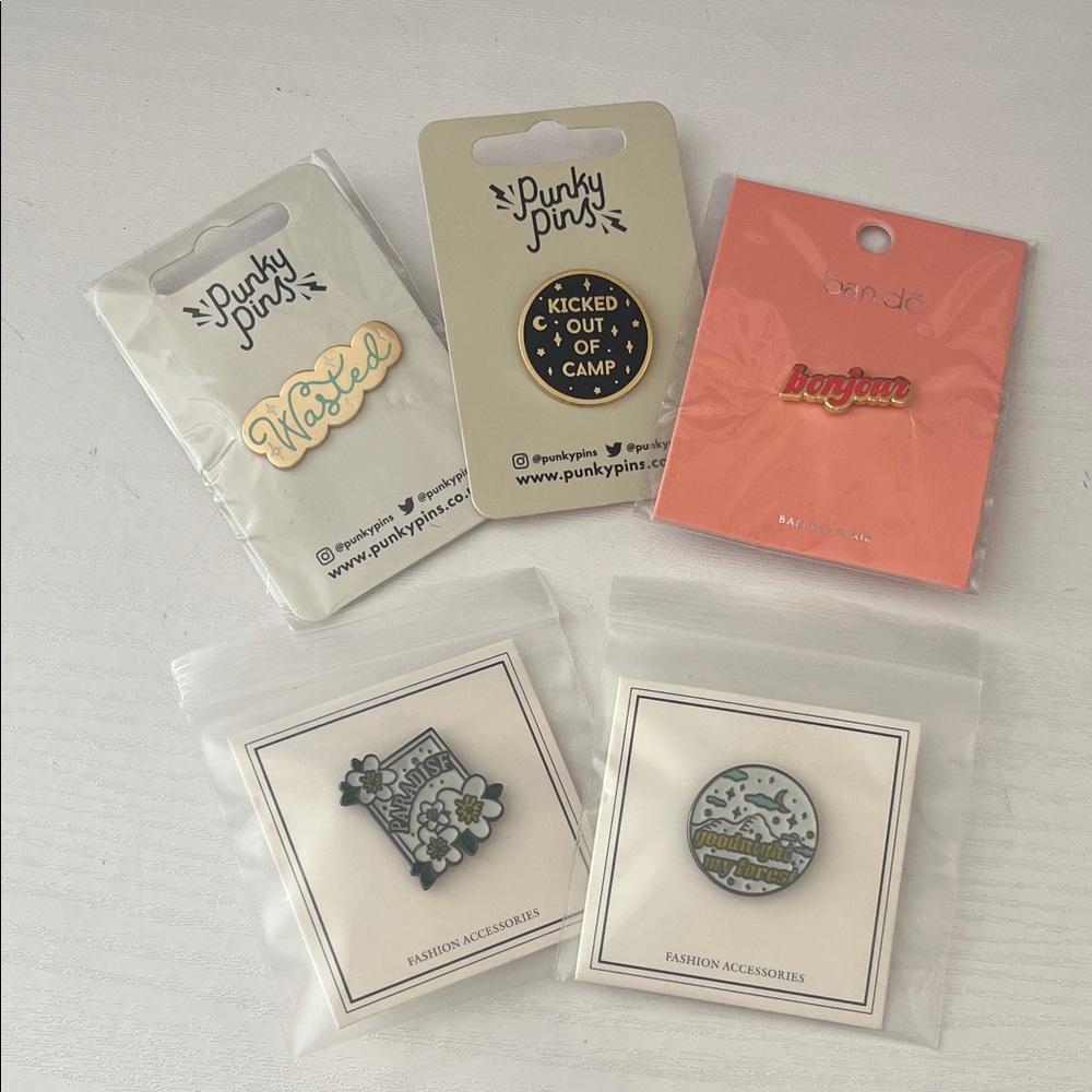 Enamel pin bundle 1